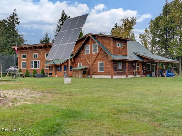 15 Powley Road, Piseco, NY 12139