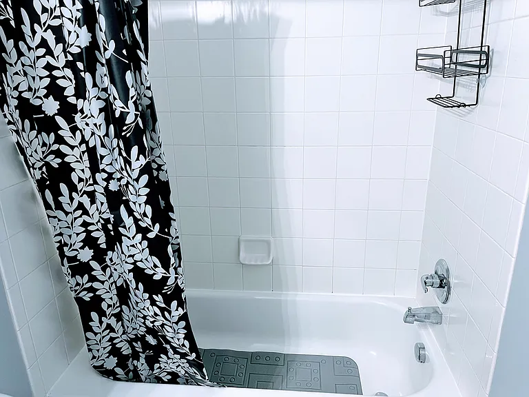 1625 Elmwood Ct #202 — Photo 8