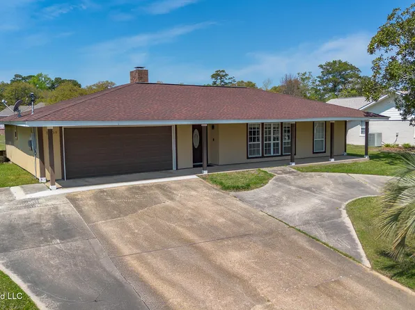 5809 David Davis Pl, Ocean Springs, MS 39564