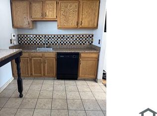 23930 Banbury Cir #9, Cleveland, OH 44128