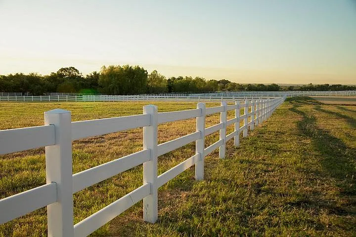 1101 County Road 140 — Photo 23