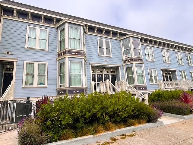 136A Tiffany Ave #136A — Photo 3