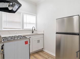 2622 Brighton Ave APT 4, Los Angeles, CA 90018