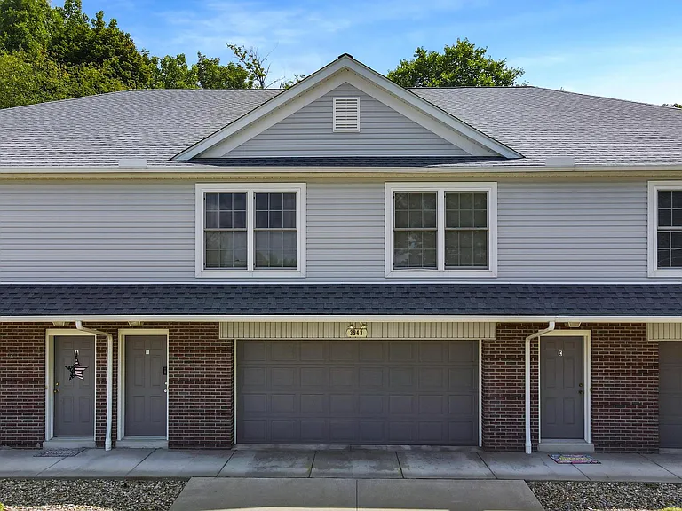 3943 Long Drive 2BR/2Bath Apartment