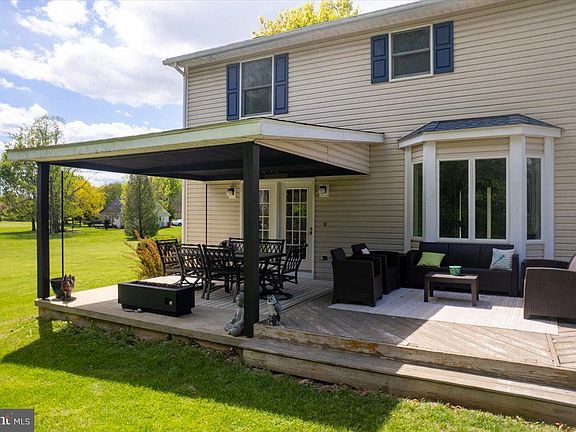 5th image of 426 Appian Way