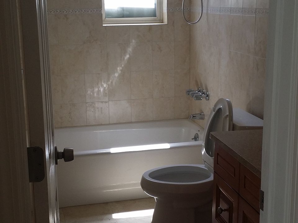 2nd image of 1913 Stillwell Ave #3B