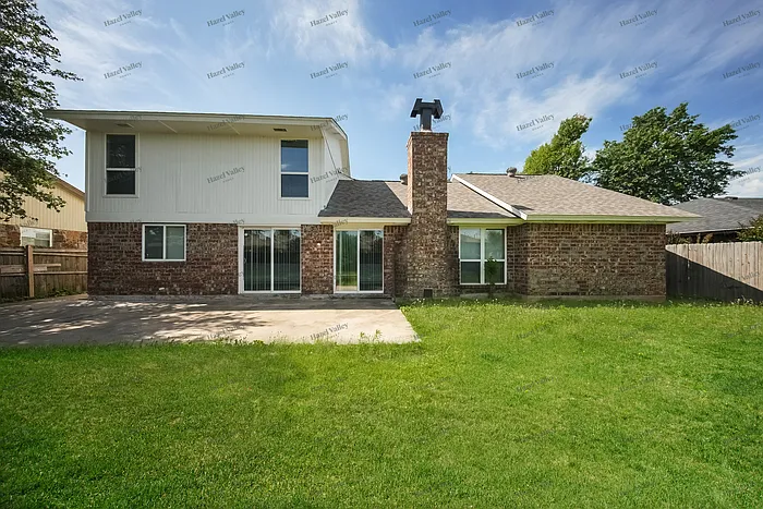 9109 Oak Cliff Dr — Photo 12