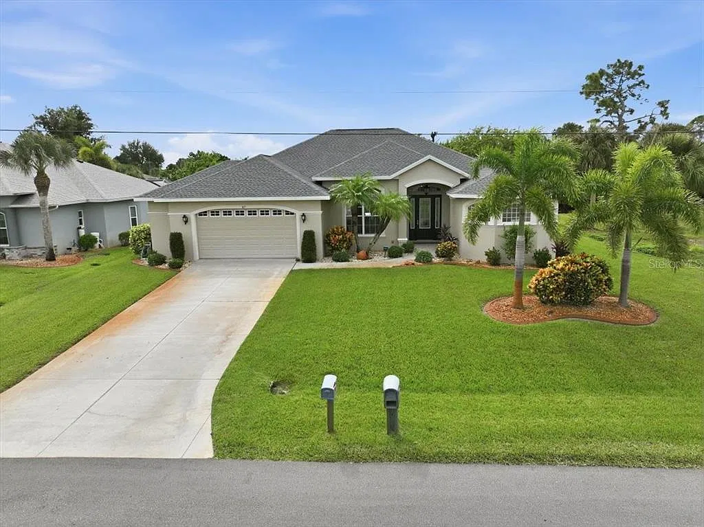 3 bed, 2.0 bath, 2318 sqft, $5,500 — Photo 3