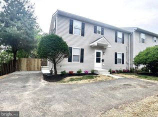 1916 S Glebe Rd, Arlington, VA 22204