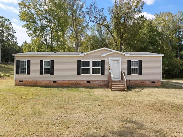111 Camelot Dr, Belton, SC 29627