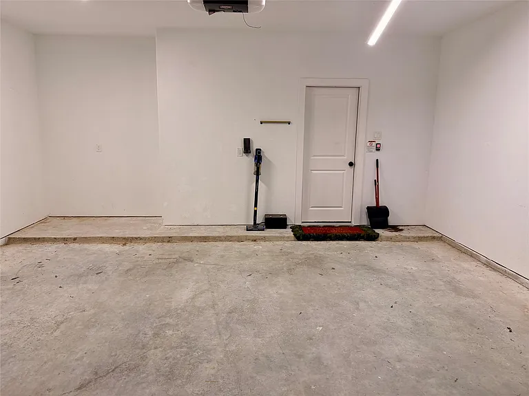 4436 Aledo St — Photo 34
