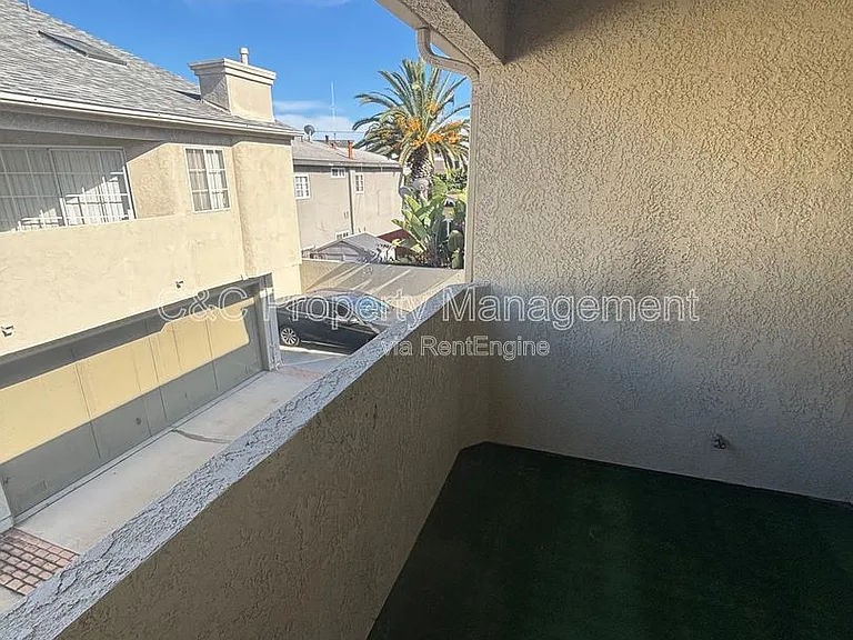 533 W 23rd St #9 — Photo 18