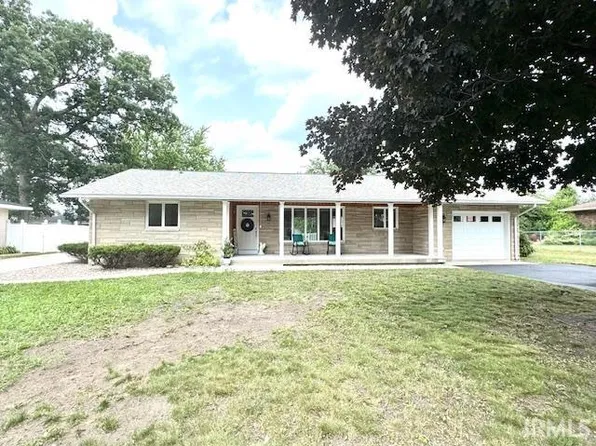 313 Carlson Dr, Knox, IN 46534