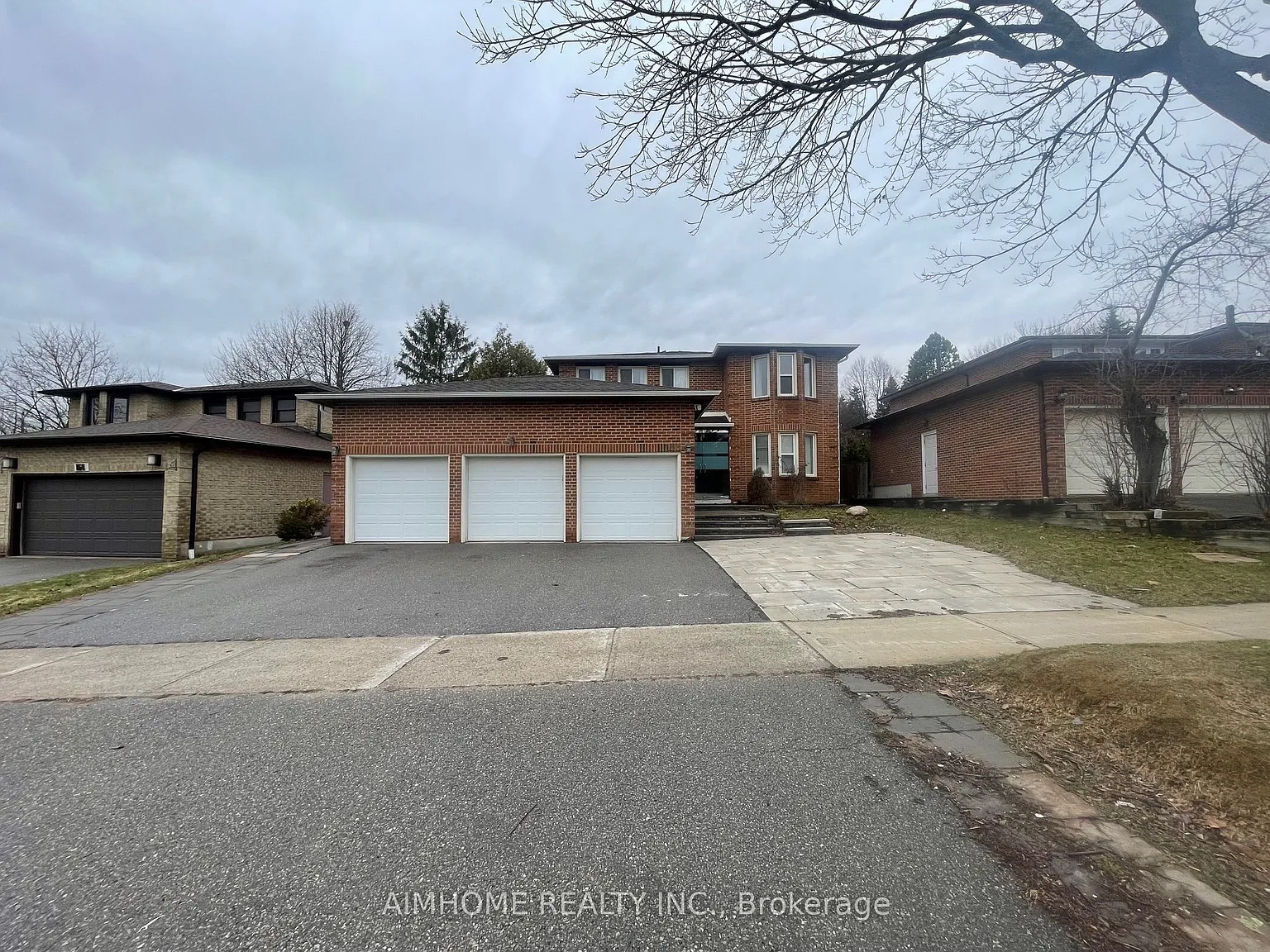 5 bed, $5,000 — Photo 1