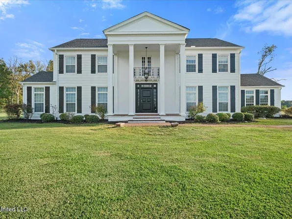 1951 E Third St, Forest, MS 39074