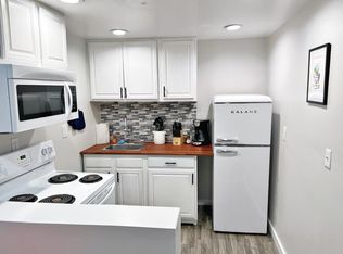 855 C St #3, Ceredo, WV 25507