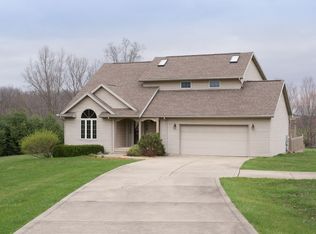 3072 Ben Nevis Ct, Albany, OH 45710
