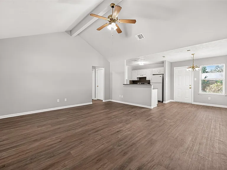 16200 Sun View Ln — Photo 3