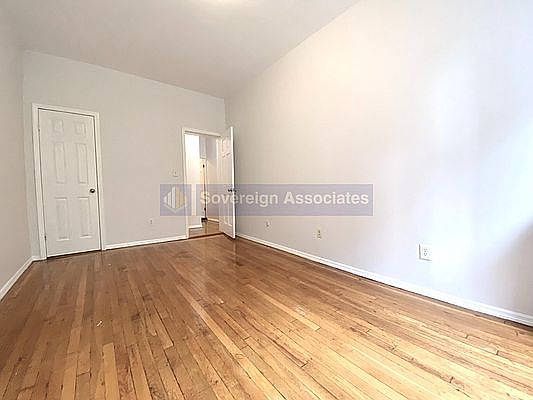 4th image of 300 Fort Washington Ave #4Q