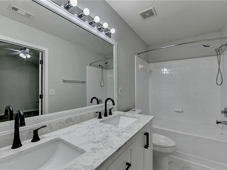 3977 Howell Park Rd — Photo 19