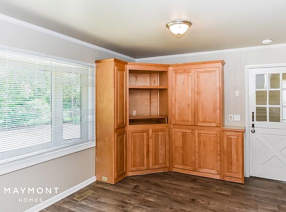 5th image of 312 McAlpine Dr SE