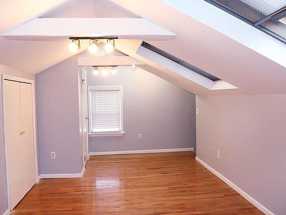 3rd image of 15 Hudson Ave Floor 2