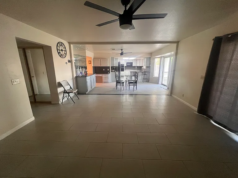 28120 Avenida Maravilla — Photo 23