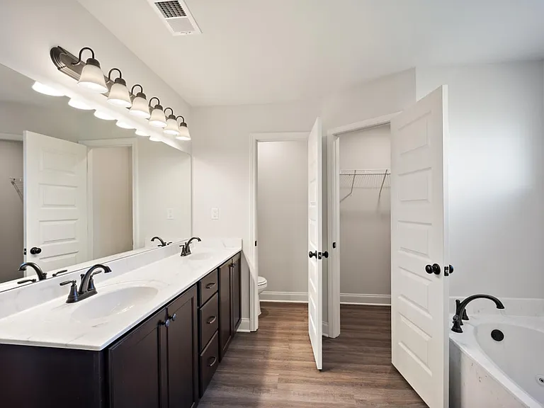 6475 John Hamilton Way E — Photo 9