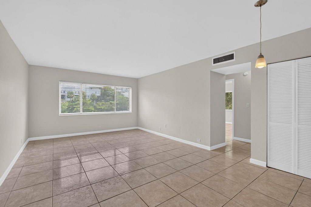 151 SE 6th Avenue #16, photo 7