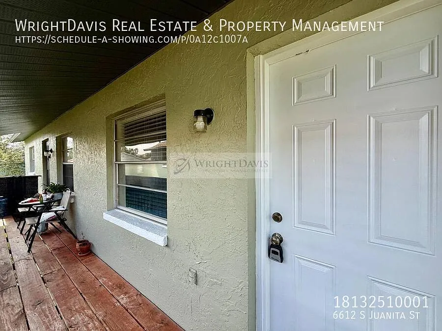 Tampa 2-Bedroom / 1-Bath Duplex — Photo 3