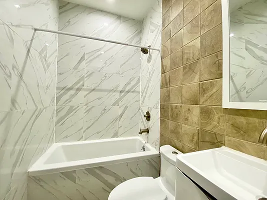 Rented by Doorway NYC, LLC | media 12