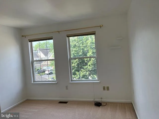 245 Colt St — Photo 17