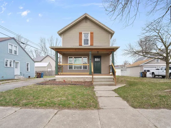 214 W 16th St, Auburn, IN 46706