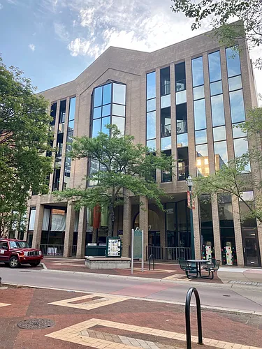 157 S Kalamazoo Mall #401 Photo 1