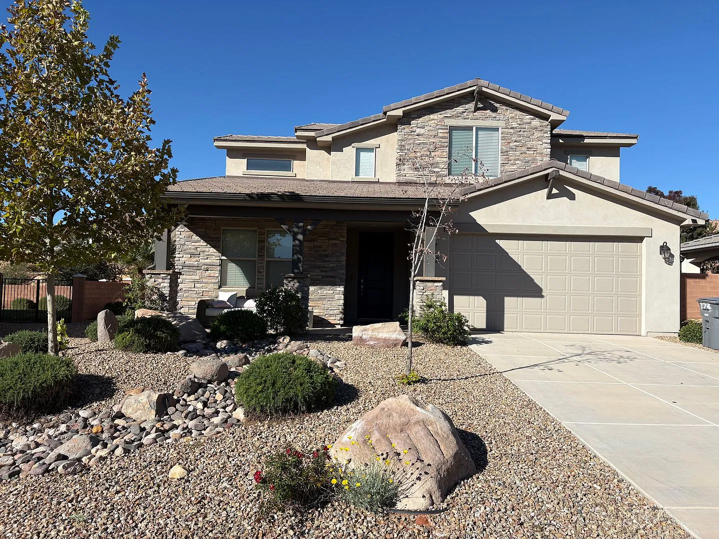 Spacious 5-Bedroom Home in Washington, Utah — Photo 1