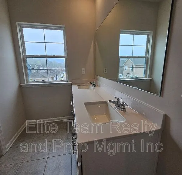 5416 Kings Ridge Dr — Photo 17
