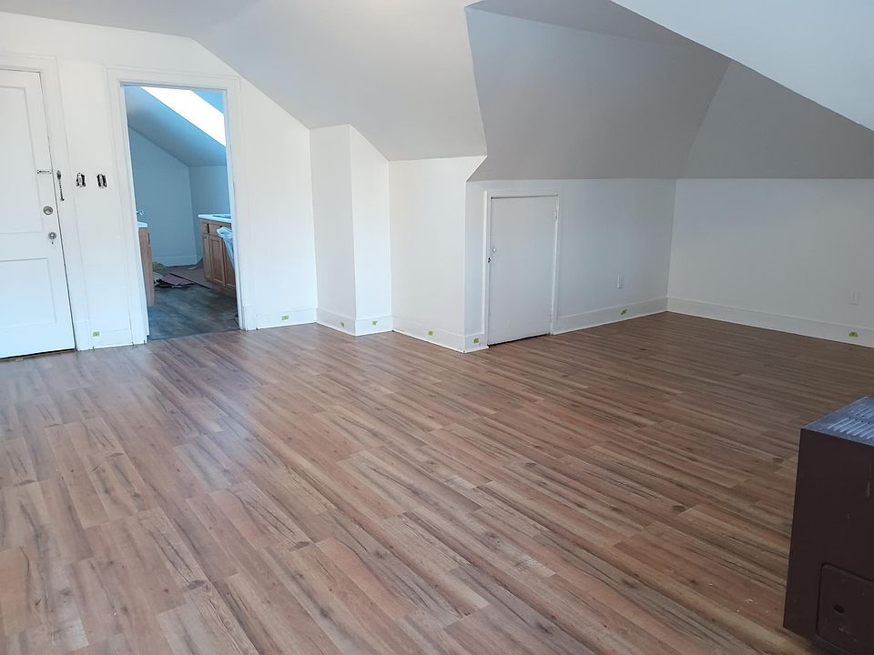 Living room with nook