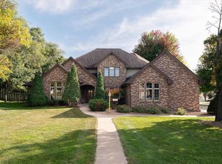 600 L Hauser Rd, Onalaska, WI 54650