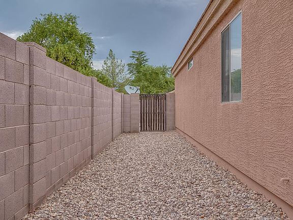 4th image of 2460 W Allens Peak Dr