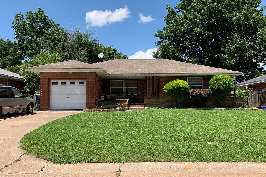 1st image of 805 SW 51st St