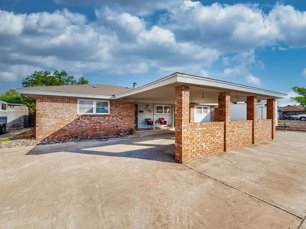 1105 Crescent Dr, Andrews, TX 79714