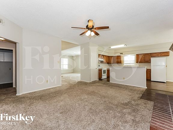 3rd image of 4420 Hummingbird Ct