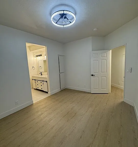 5620 Yolanda Ave #111 — Photo 14