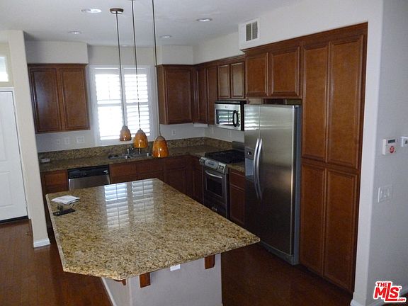 5th image of 3646 W Scribner Ln
