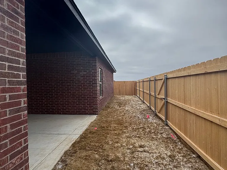 10310 Bolen St — Photo 16