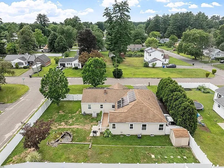 15 Pinebrook Dr