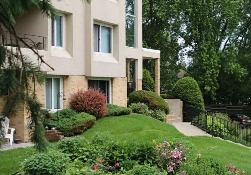 1st image of 366 Elton Hills Dr NW APT 15