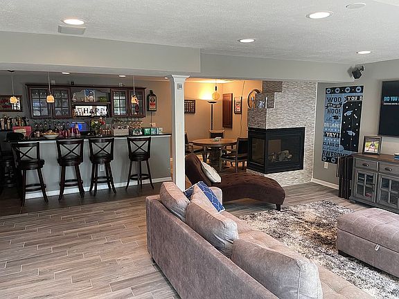 5th image of 2545 Bruin Dr