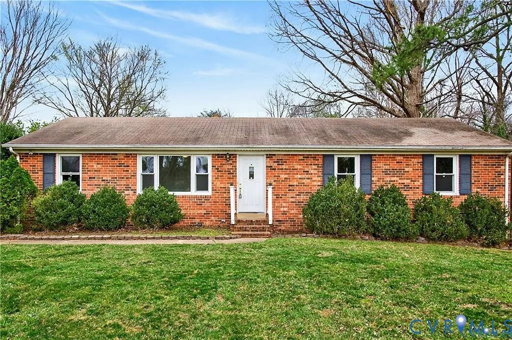 3 bed, 2.0 bath, 1708 sqft, $2,300 — Photo 3