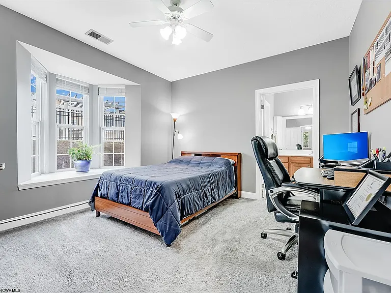Room offered for rent